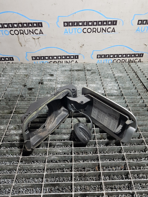 Capac rezervor Audi Q7 2005 - 2009 SUV 4 Usi ARGINTIU