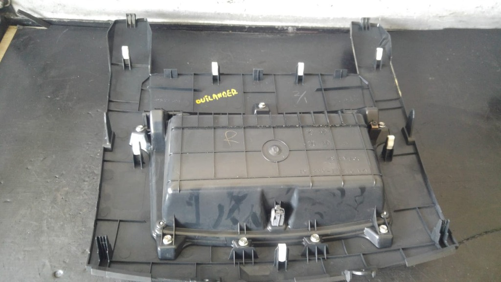 Capac sertar bord mitsubishi outlander 2