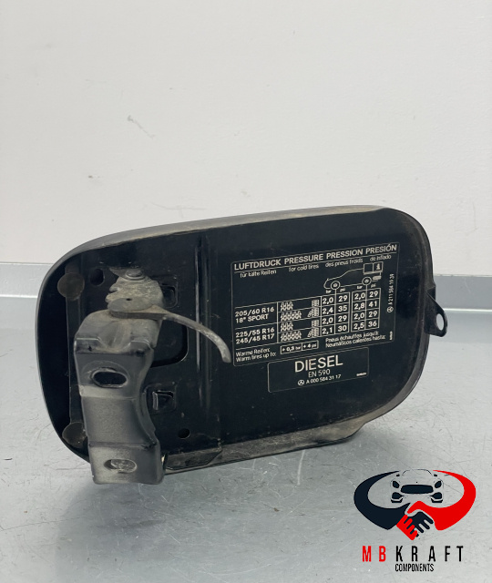 Capac / usita rezervor A2115841939 A 211 584 19 39