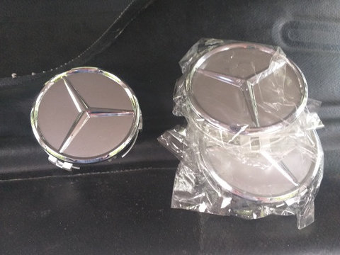 Capace / capacele centrale argintiu jante de aliaj Mercedes 75mm