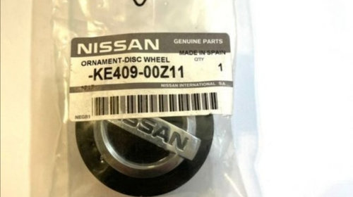 Capace centrale roata Nissan , originale
