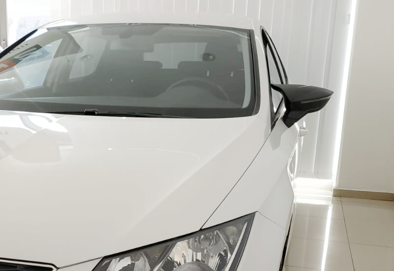 Capace oglinda tip BATMAN compatibile SEAT LEON 3 2012-2020 Negru lucios Cod:BAT10075