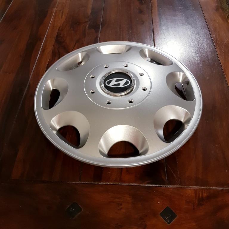 Capace r15 Hyundai la set de 4 bucati cod 300