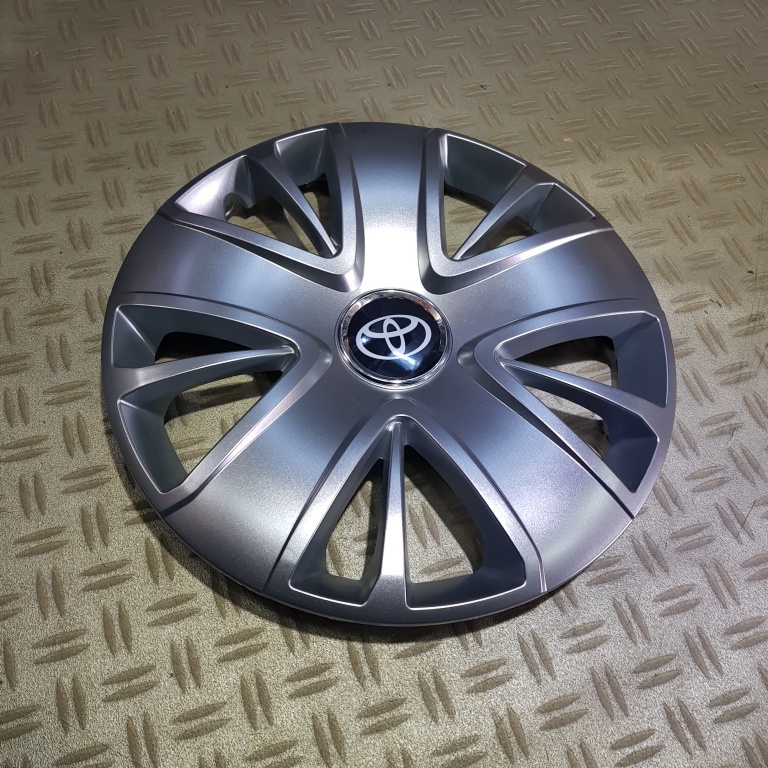 Capace Toyota r15 la set de 4 bucati cod 341