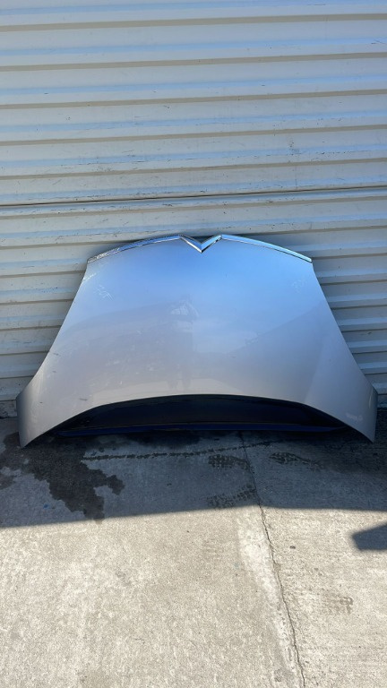Capotă Citroen C4 Picasso 2007-2011 cu zgârieturi