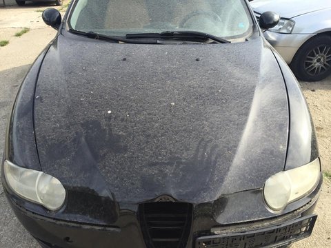 Capota Alfa Romeo 147 din 2004