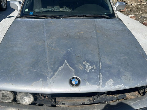 Capota BMW E34 .