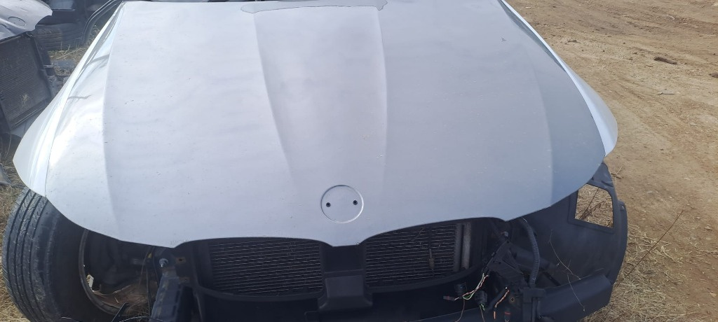 Capota cu Mic defect BMW E90 2011 SEDAN 