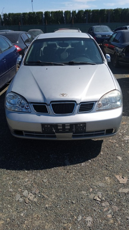 Capota Daewoo Nubira 2004 berlina 1.6i