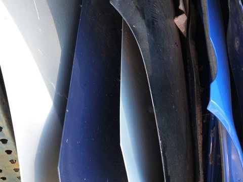 Capota fata albastru inchis Renault Megane 2 2004-2007 stare buna cu mici zgarieturi,factura