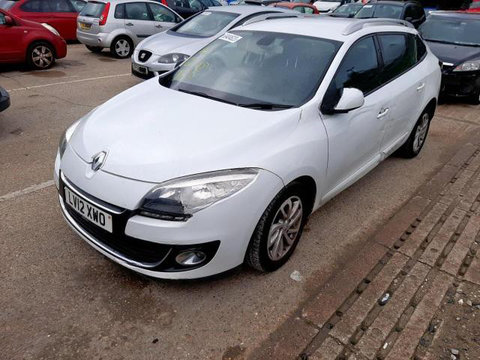 Capota fata Renault Megane 3 2012 1.5 DCI Diesel 110CP/81KW