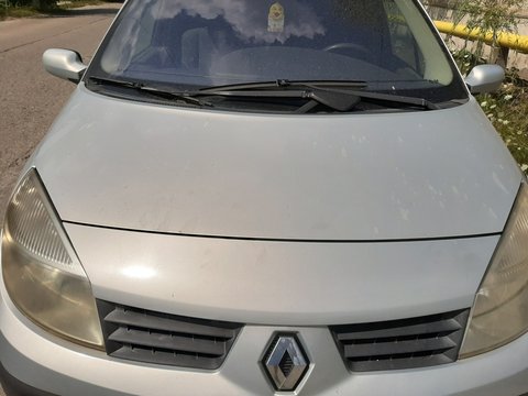 Capota fata Renault Scenic 2, 2005