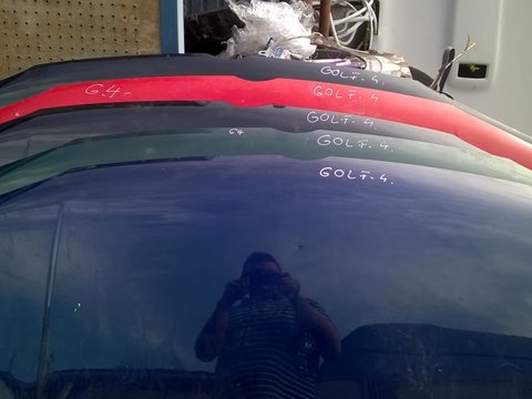 Capota fata VW Golf 4 (negru, rosu, verde,bleumarin)