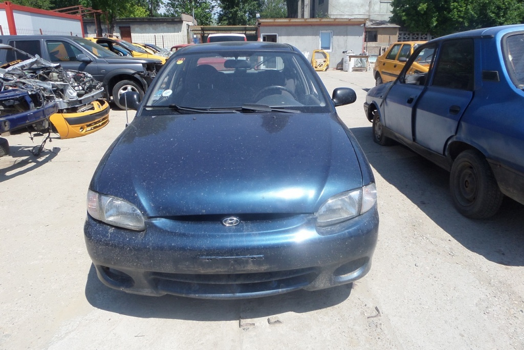 Capota Hyundai Accent din 1999