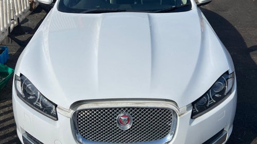 Capota Jaguar XF 2015 Sedan 3.0