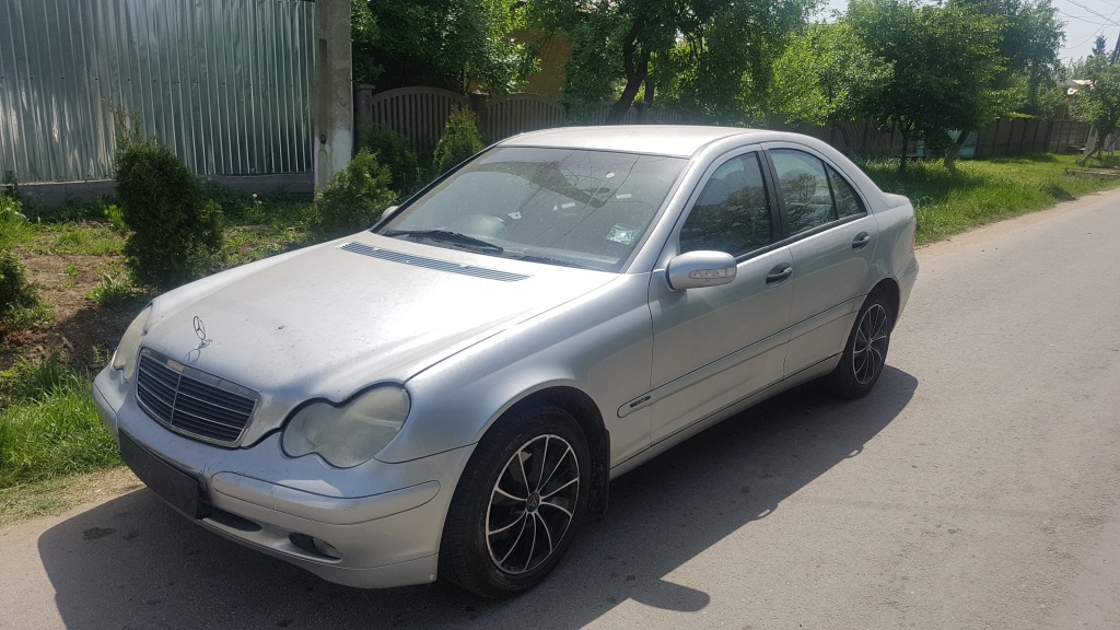 Capota Mercedes C Class W203