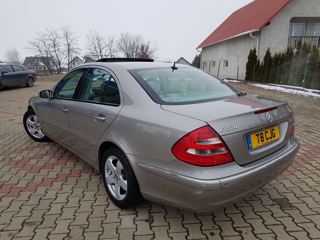 Capota Mercedes E-CLASS W211 2004 berlin