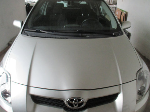 Capota motor culoare 1C0 (stare f buna) Toyota Auris 1 2006 2007 2008 2009