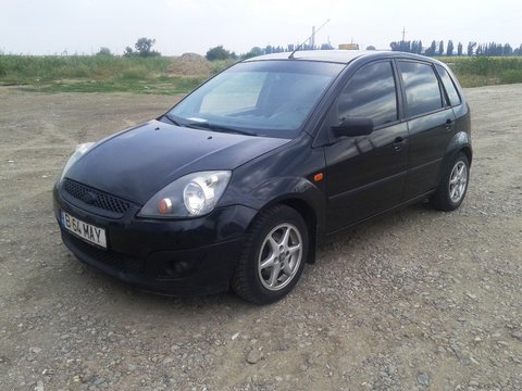 Capota motor Ford Fiesta - 2003 - neagra