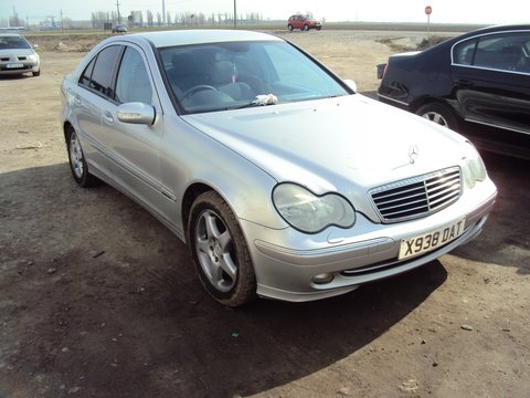 Capota motor Mercedes Kompressor C200 - W203 - 2003