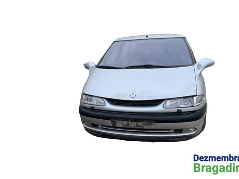 Capota motor Necesita reparatie Renault Espace 3 [1996 - 2002] Grand minivan 5-usi 2.2 dCi MT (130 hp)