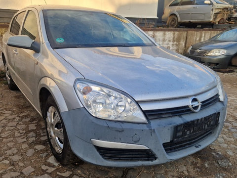 Capota motor Opel Astra H