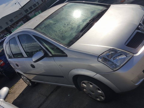 Capota motor Opel Meriva