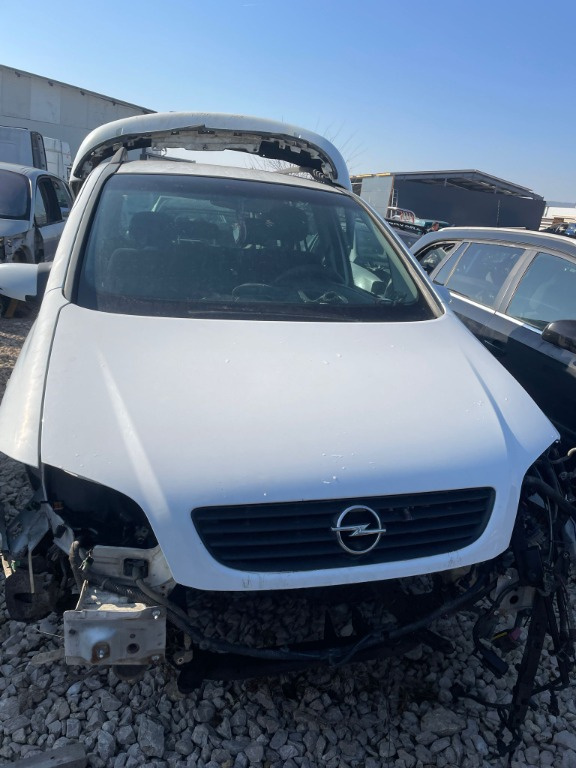 Capota motor Opel Zafira A 2001