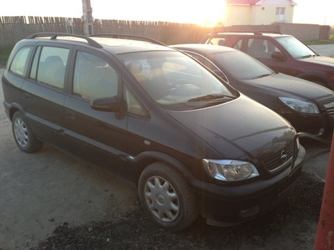 Capota motor Opel Zafira A