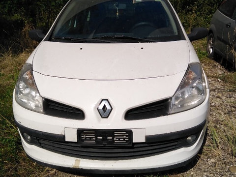 Capota motor renault clio 3 facelift 2010 1,5