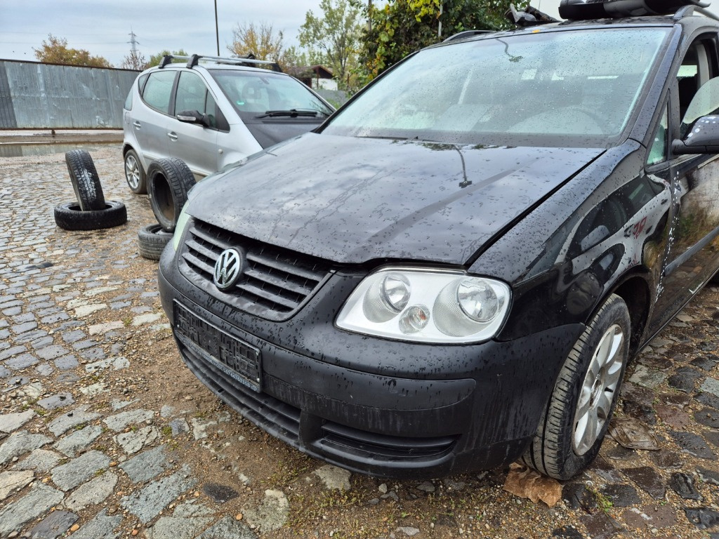 Capota motor Vw Touran 1T 2006