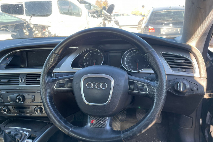 Capota portbagaj Audi A4 B8/8K [2007 - 2011] Sedan 4-usi 2.0 TDI MT (143 hp)