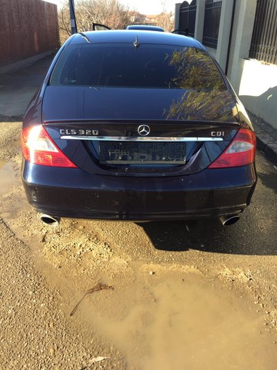 Capota portbagaj Mercedes cls w219