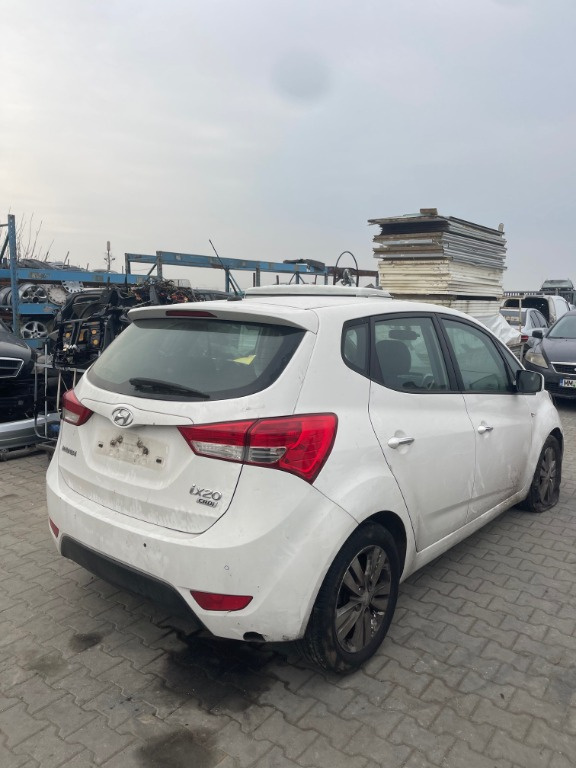 Capota portbagaj spate Hyundai ix20 2014