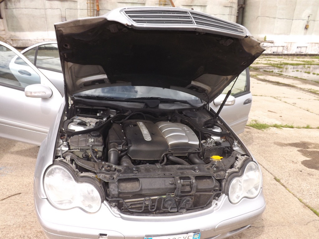 Capota portbagaj spate Mercedes C-CLASS 