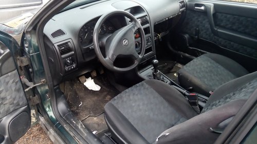 Capota portbagaj spate Opel Astra G 2000