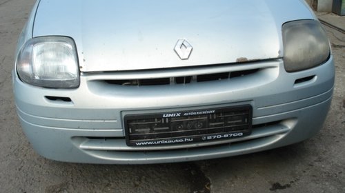 Capota portbagaj spate Renault Clio 2000