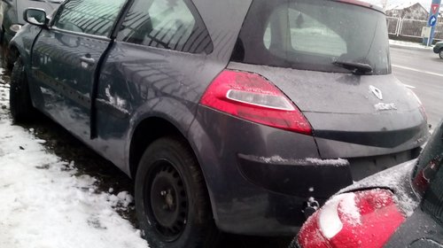 Capota portbagaj spate Renault Megane 20