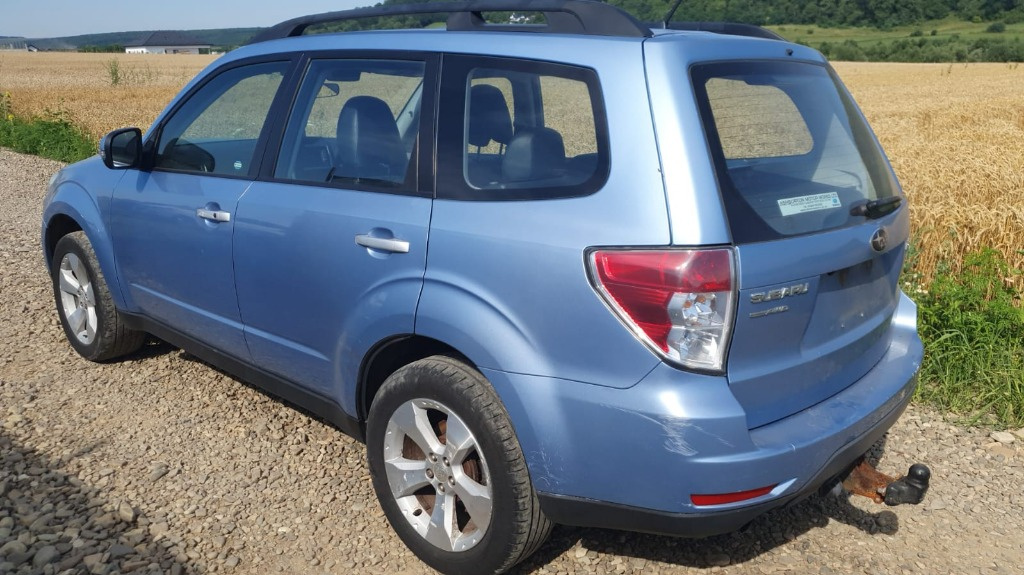 Capota portbagaj spate Subaru Forester 2