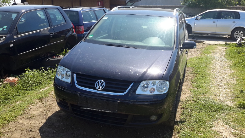 Capota Volkswagen Touran 2004 hatchback 2.0tdi