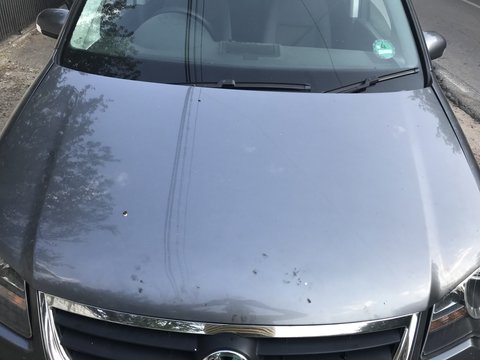 Capota VW Touran Facelift cu defect