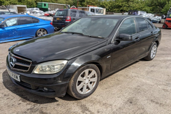 Capsa centura dreapta Mercedes-Benz C-Cl