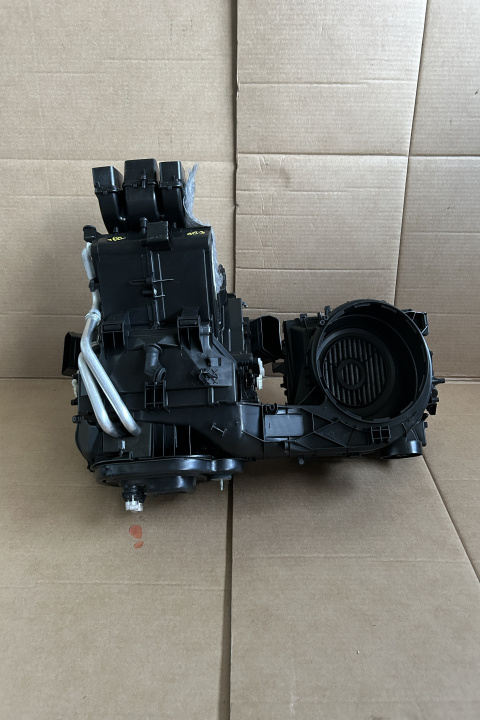 Carcasa aeroterma (fara accesorii) 5Q1820353A Volkswagen VW Golf 7 [2012 - 2017]