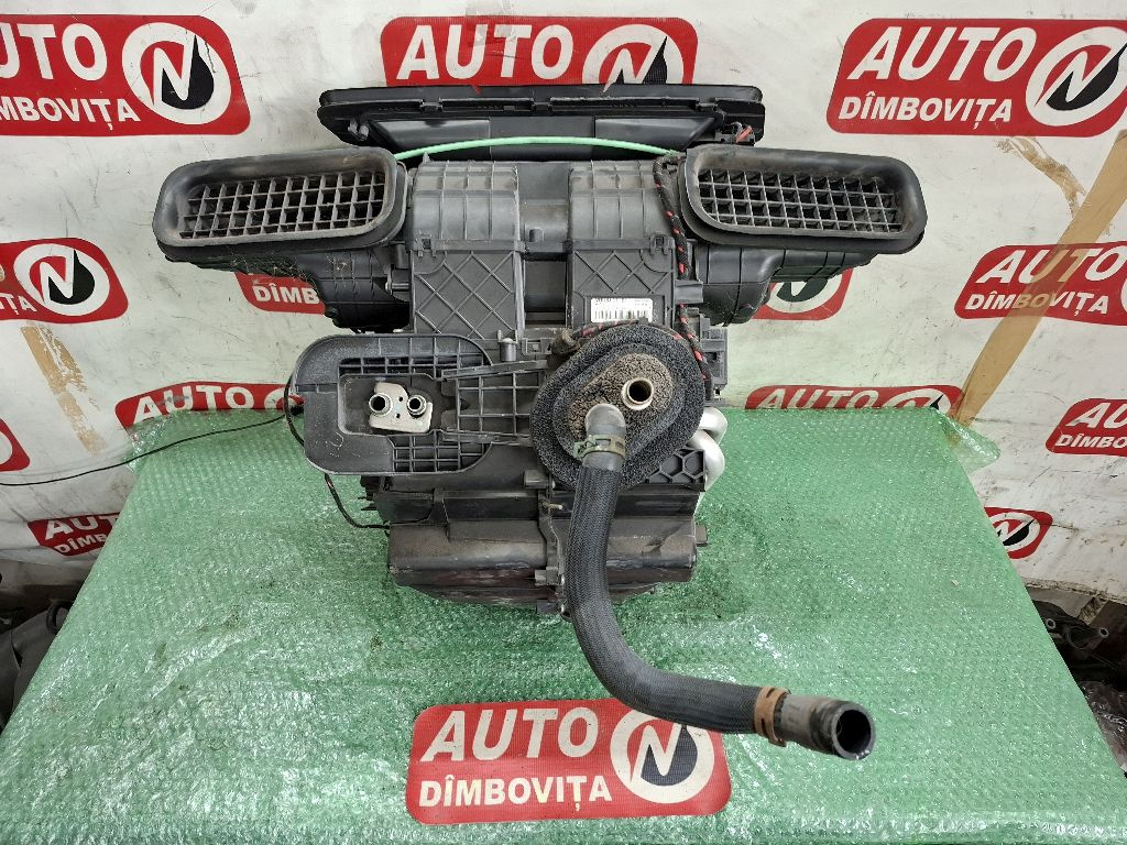 CARCASA AEROTERMA RENAULT MEGANE III 2011 OEM:1009074B9854L.
