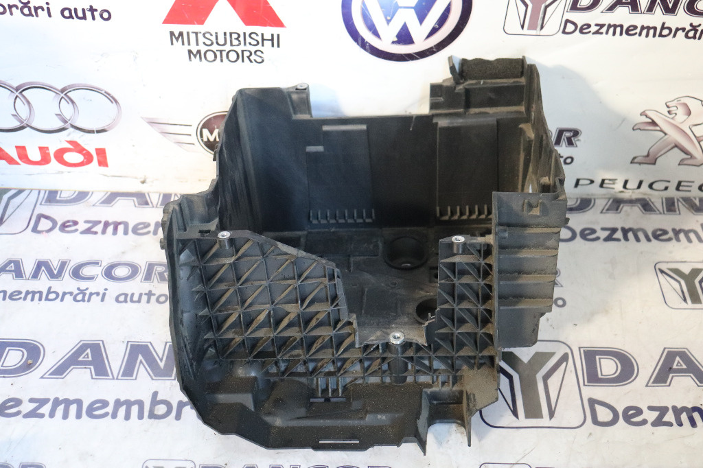CARCASA BATERIE RENAULT MEGANE 4 COD 244280249R DIN 2006 CU MIC DEFECT