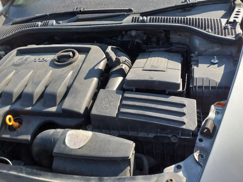 Carcasa baterie auto pentru Skoda Octavia 2 - Anunturi cu piese