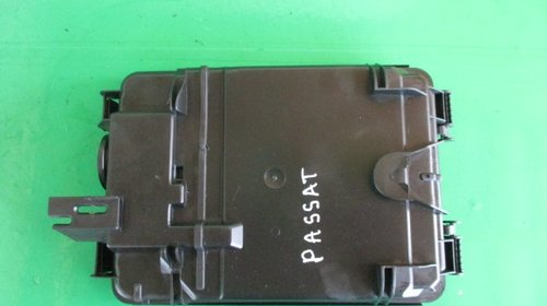 CARCASA CALCULATOR MOTOR / ECU 8D0927613