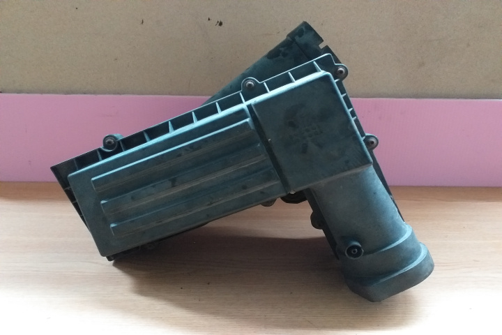 Carcasa filtru aer 1K0129607AG Volkswagen VW Bora 