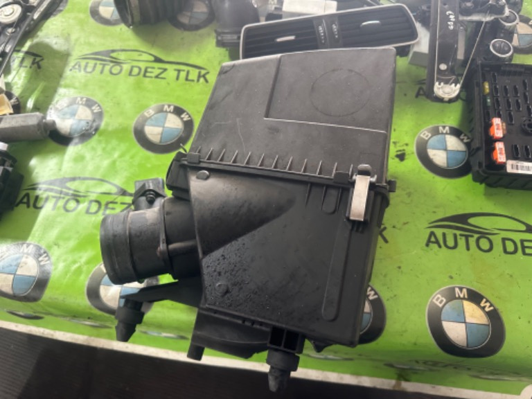 Carcasa filtru aer 4f0133835h Audi A6 4F/C6 [2004 