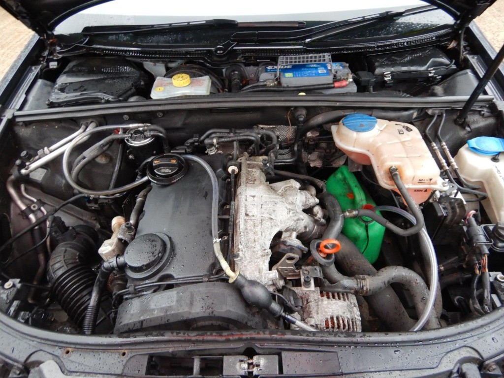 Carcasa filtru aer Audi A4 B7 2006 Break 2.0 IDT BRD